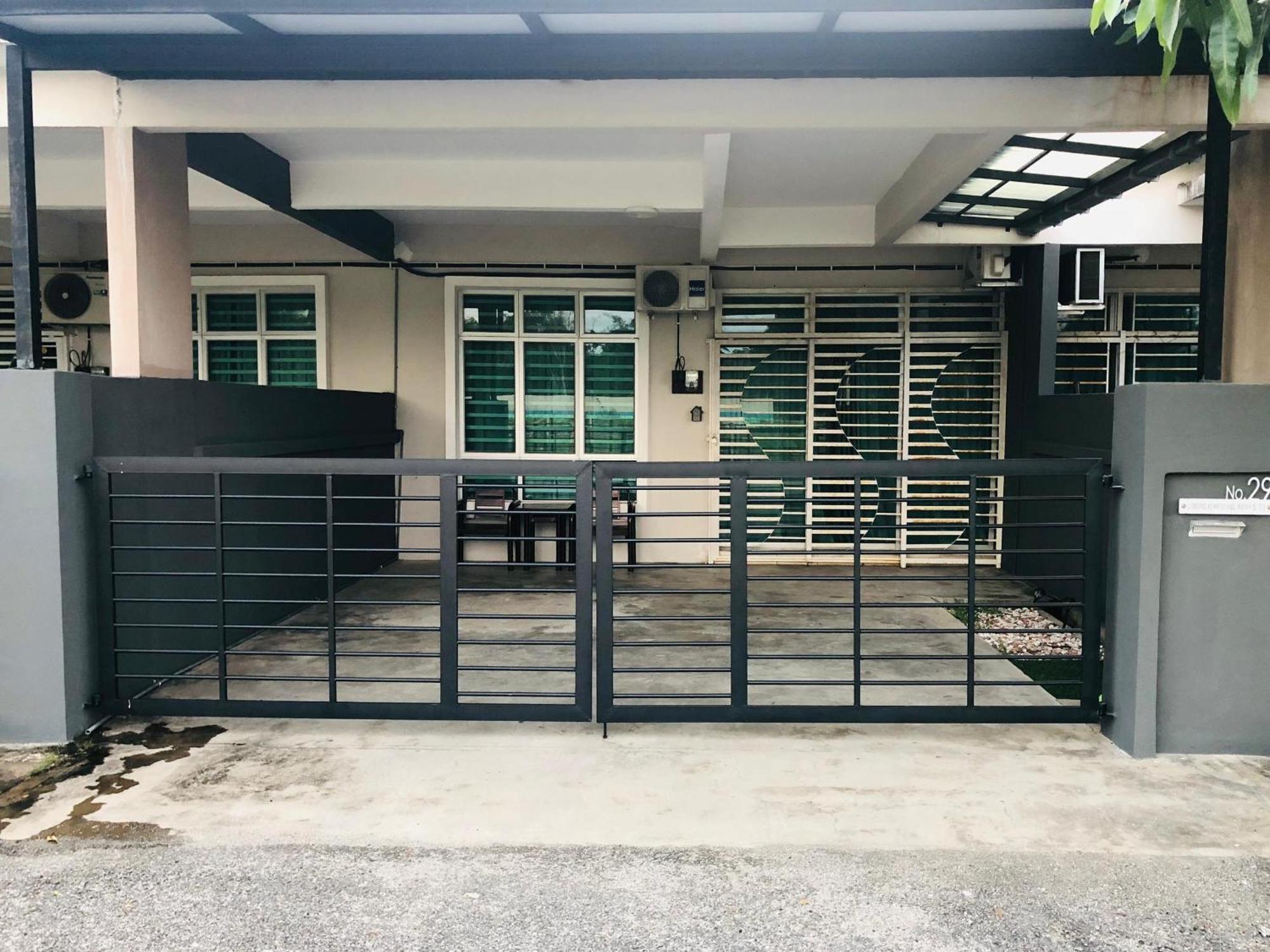 M2H Homestay Kuantan Exterior photo